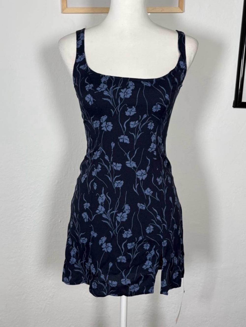 Reformation Noha dress in Georgia blue